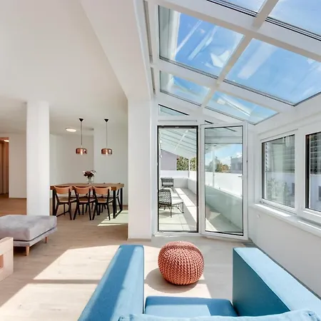 Exquisite 3-bedroom Penthouse With Two Terraces In