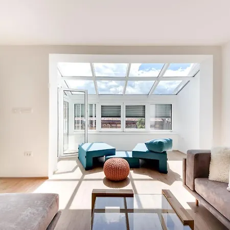 Exquisite 3-bedroom Penthouse With Two Terraces In *