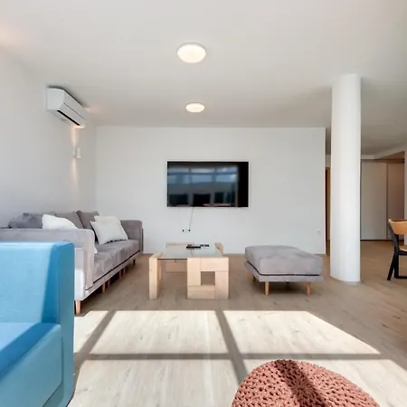 Exquisite 3-bedroom Penthouse With Two Terraces In * Maribor