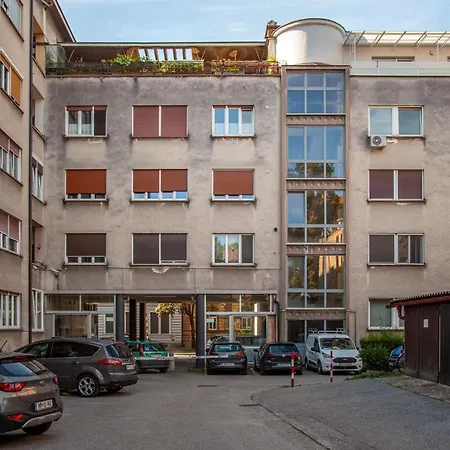 Exquisite 3-bedroom Penthouse With Two Terraces In Maribor